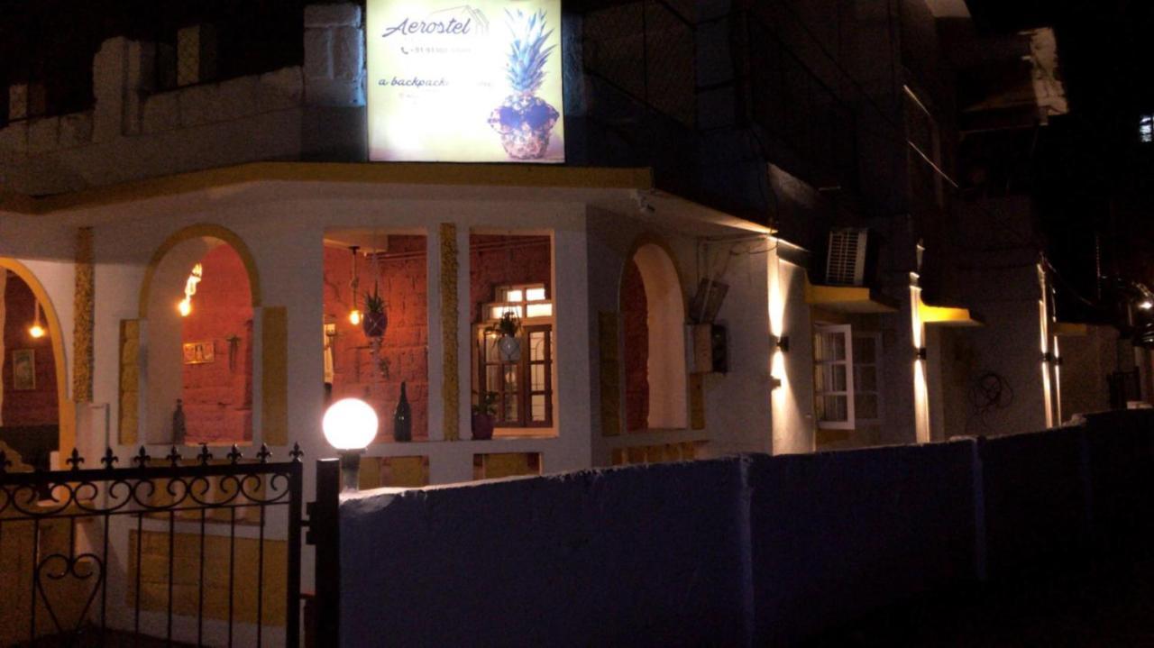 Aerostel - Backpacker'S Hostel In Goa Calangute Esterno foto