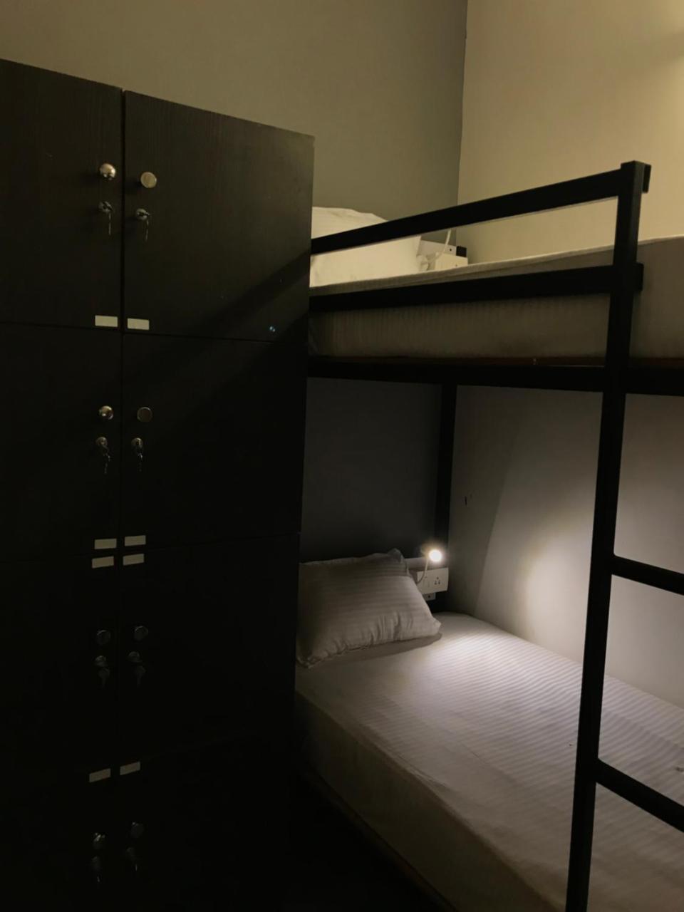 Aerostel - Backpacker'S Hostel In Goa Calangute Esterno foto