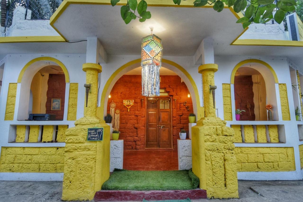 Aerostel - Backpacker'S Hostel In Goa Calangute Esterno foto