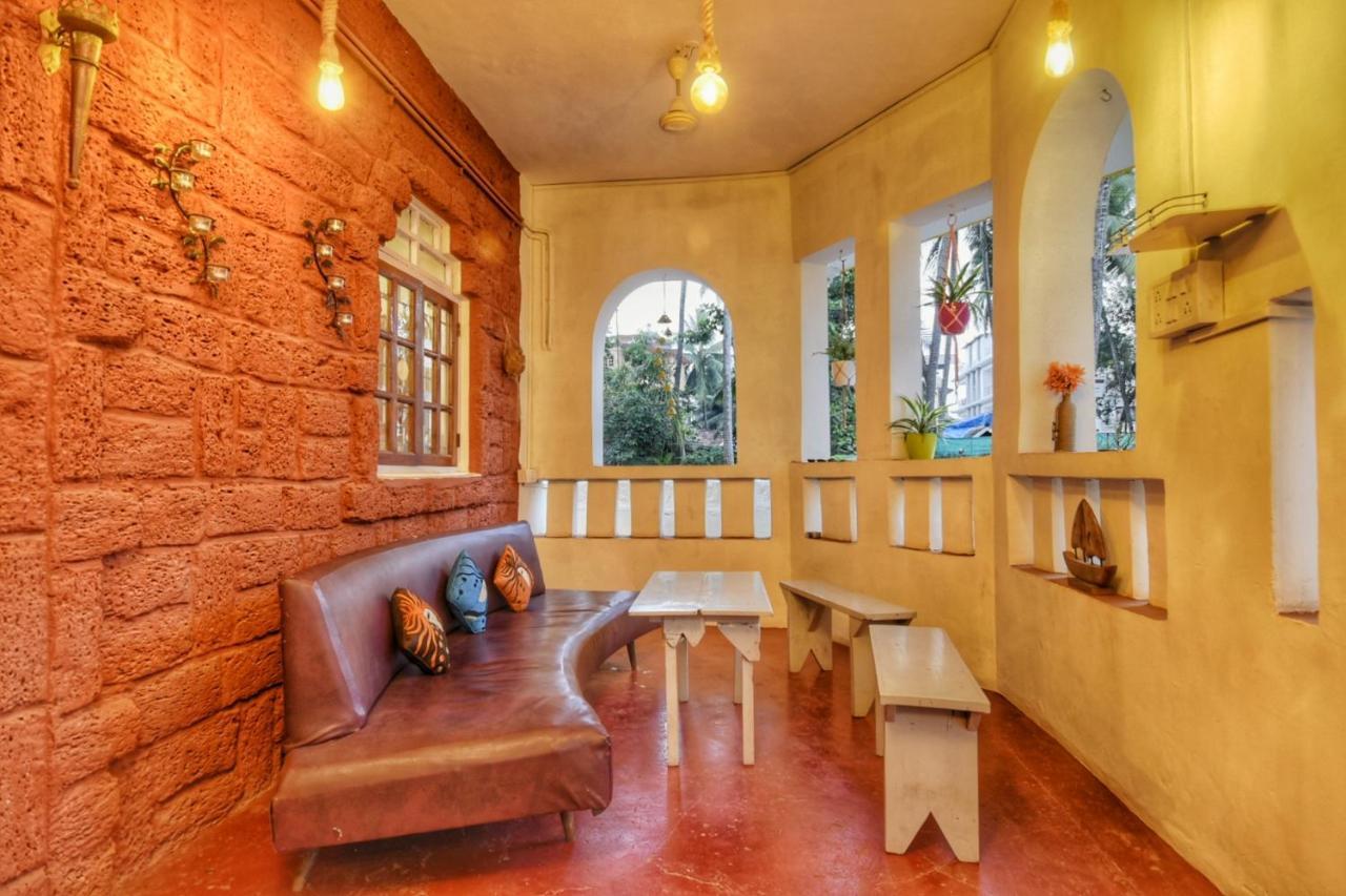 Aerostel - Backpacker'S Hostel In Goa Calangute Esterno foto